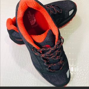North face hiking shoes size 9.